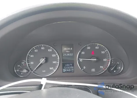 2005 Mercedes-Benz C 320 Luxury 4Matic z USA, uszkodzony, nr VIN WDBRF84J65F655385